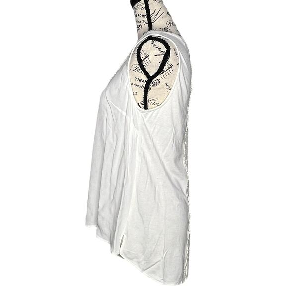 Daniel Rainn (M) Quin Keyhole Crochet Top - Stitch Fix Mixed Material Blouse - Picture 4 of 13